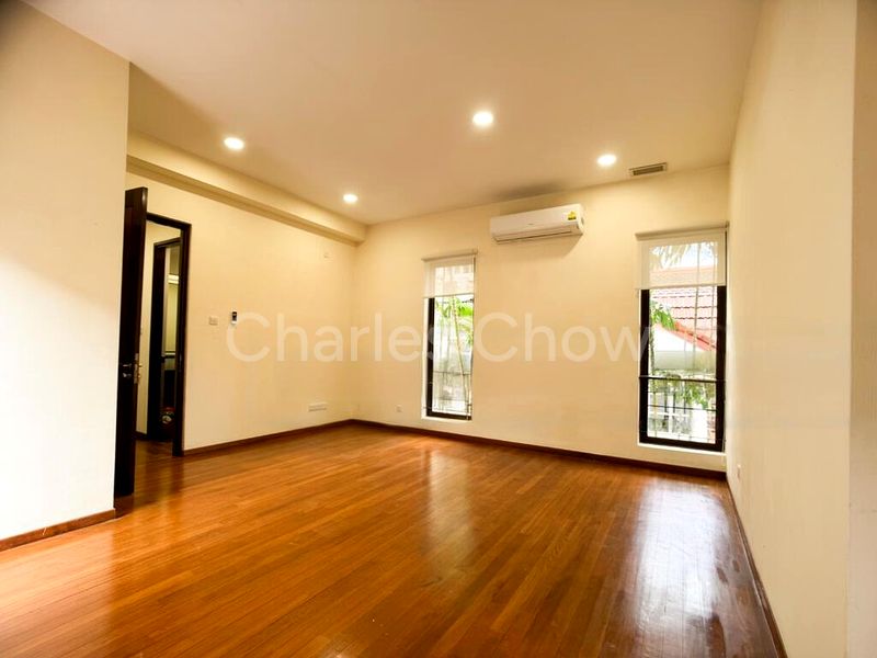 5 Bed Bungalow (Landed) for Sale in  Woodlands Avenue 1 - Image 10